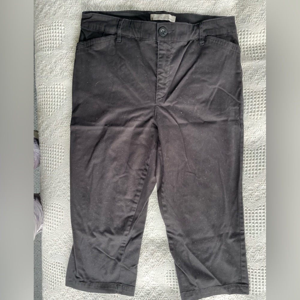 Gloria Vanderbilt Black Cropped Jeans